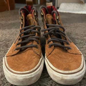 Van Plaid Shoes Size 7.5